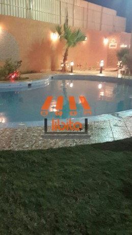location-dun-jolie-villa-avec-petit-piscine-big-4