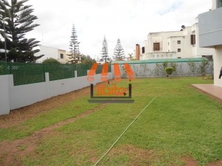Location d'un villa bien ensolleillè a l'agdal