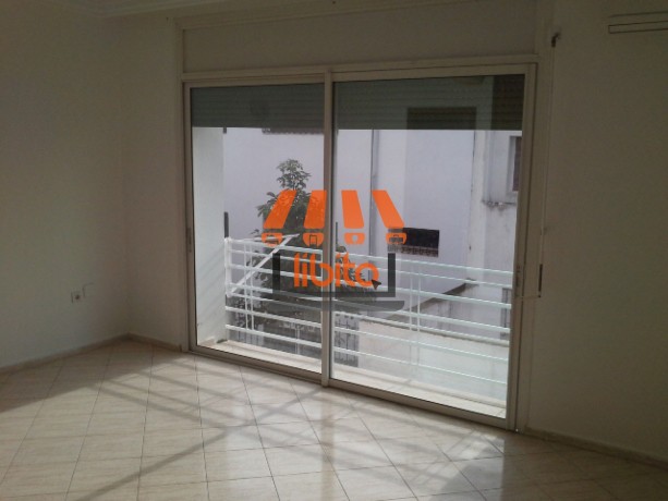 villa-de-300m2-en-location-aq-hay-riyad-big-3