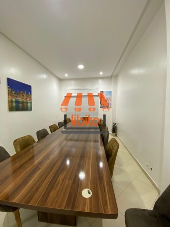 location-dune-salle-de-reunion-formation-200dh-par-heure-big-2