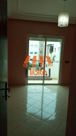 appartement-a-louer-a-harhoura-residence-fermee-avec-grand-jardin-prive-big-1