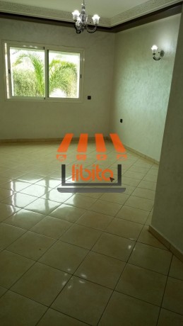appartement-a-louer-a-harhoura-residence-fermee-avec-grand-jardin-prive-big-4