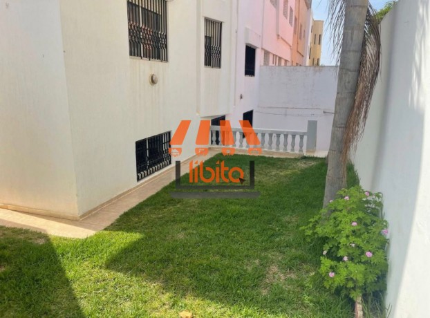 a-louer-superbe-triplex-dans-une-residence-fermee-a-harhoura-15000-dh-big-4