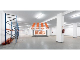 À LOUER– Bâtiment industriel de haut standing – Zone Industrielle Sapino